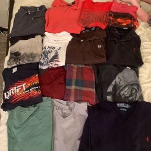 Men’s lot size medium shirts